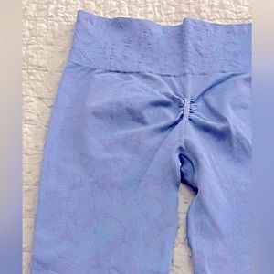 Gymshark Adapt Animal Butterfly Leggings - Lilac/Purple & light blue Size Small